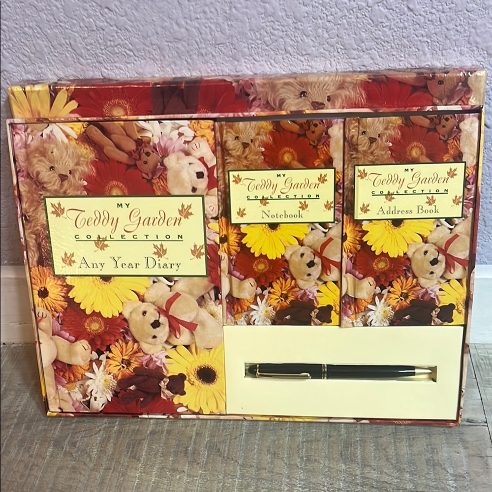 NIB VTG Charming Teddy Bear Stationery Set- notebook, pen, dairy, address book